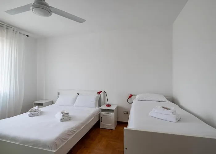 Guesthost - Terrace Flat Apartamento Pádua