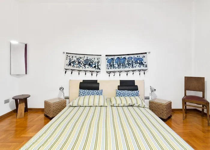 Guesthost - Terrace Flat *